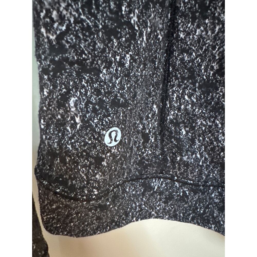 LULULEMON Outrun the Elements 1/2 Zip Pullover in Misted Jacquard Black White - Picture 5 of 8